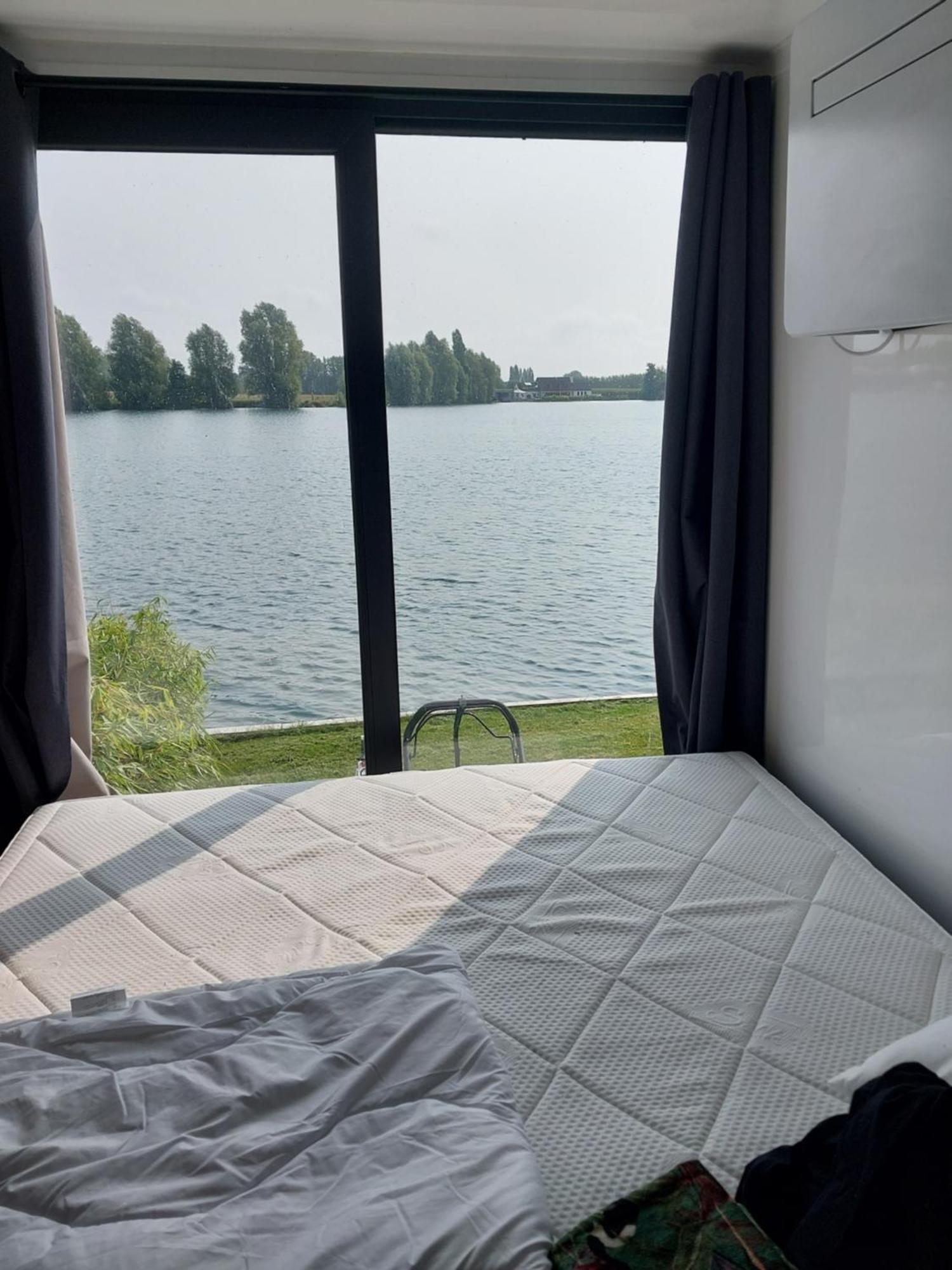 Lakeside Wevelgem Exteriör bild